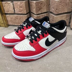 Nike Dunk Low GS EMB NBA 75th Anniversary Chicago Bulls DO6288-100 7Y WMNS 8.5